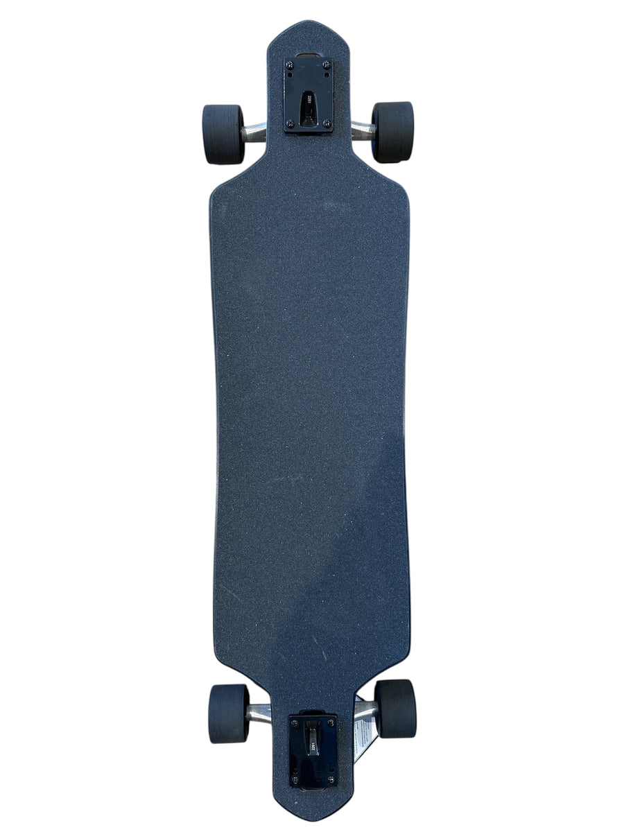 Santa Cruz Cruzer Classic Dot Drop thru 9.0in x 36in – California